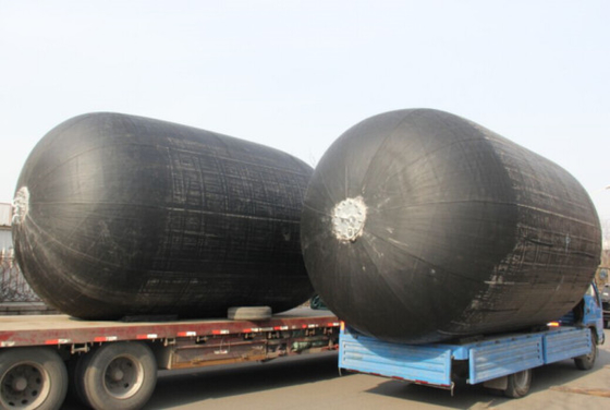 चेन टायर नेट के साथ ब्लैक स्लिंग टायर inflatable रबर फेंडर
