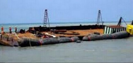 व्रेच रिफ्लोटिंग बोट साल्वेज एयरबैग ब्लैक मरीन रबर एयरबैग